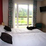 Golf De Mont Griffon Hotel