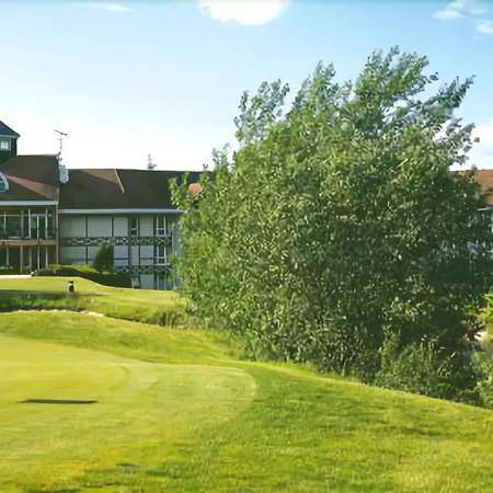 Golf De Mont Griffon Отель