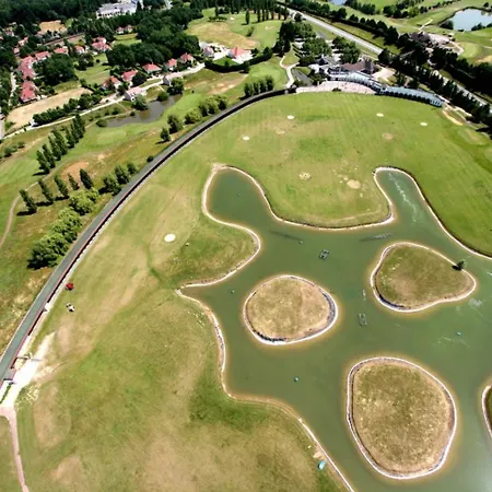 Golf De Mont Griffon Hotel 3*