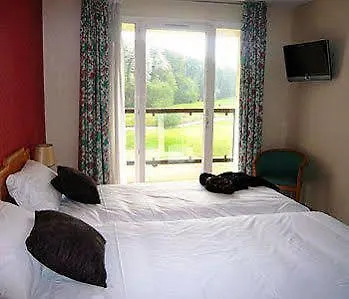 Golf De Mont Griffon Hotel