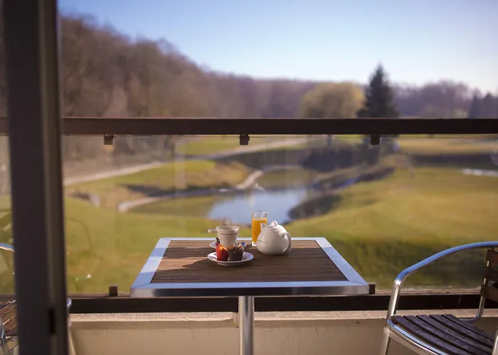 Golf De Mont Griffon Otel Luzarches